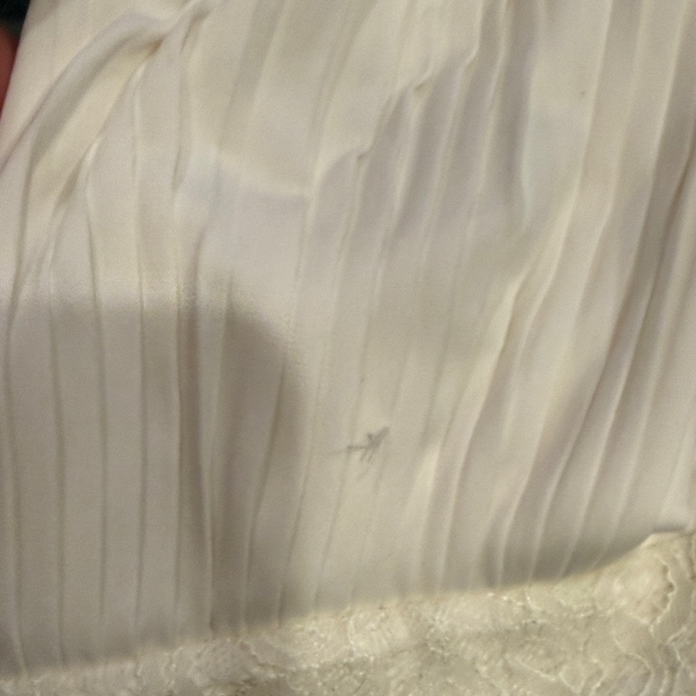 ASOS Elegant Cream Pleated Dress - Picture 7 of 9